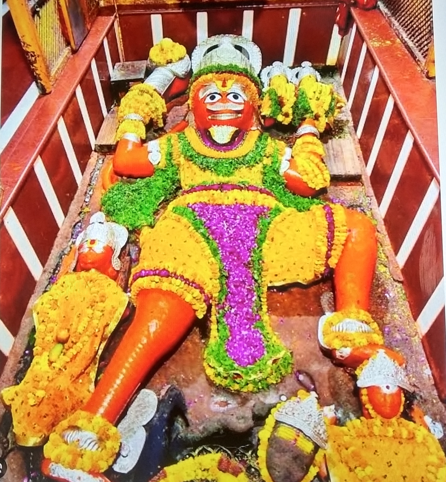Lete Hue Hanuman Ji murti at Prayagraj